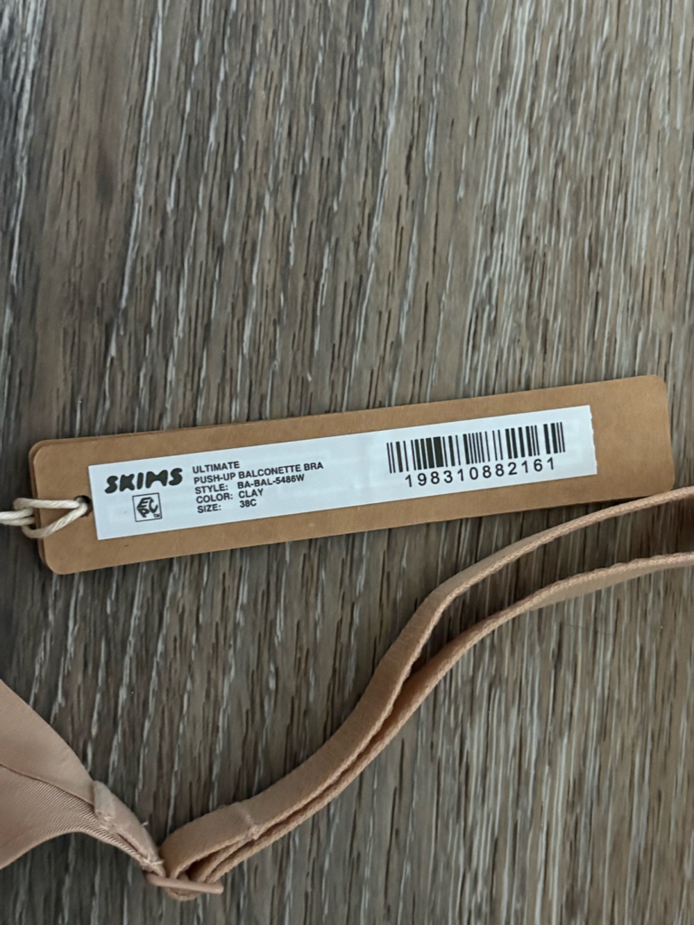 Skims Kim Kardashian Women’s Ultimate Push-Up Balconette Bra 38C New with Tags - Picture 2 of 3